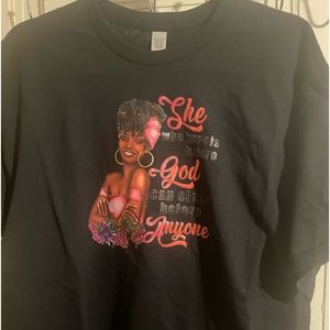 A black, XL T-shirt with beautiful image.